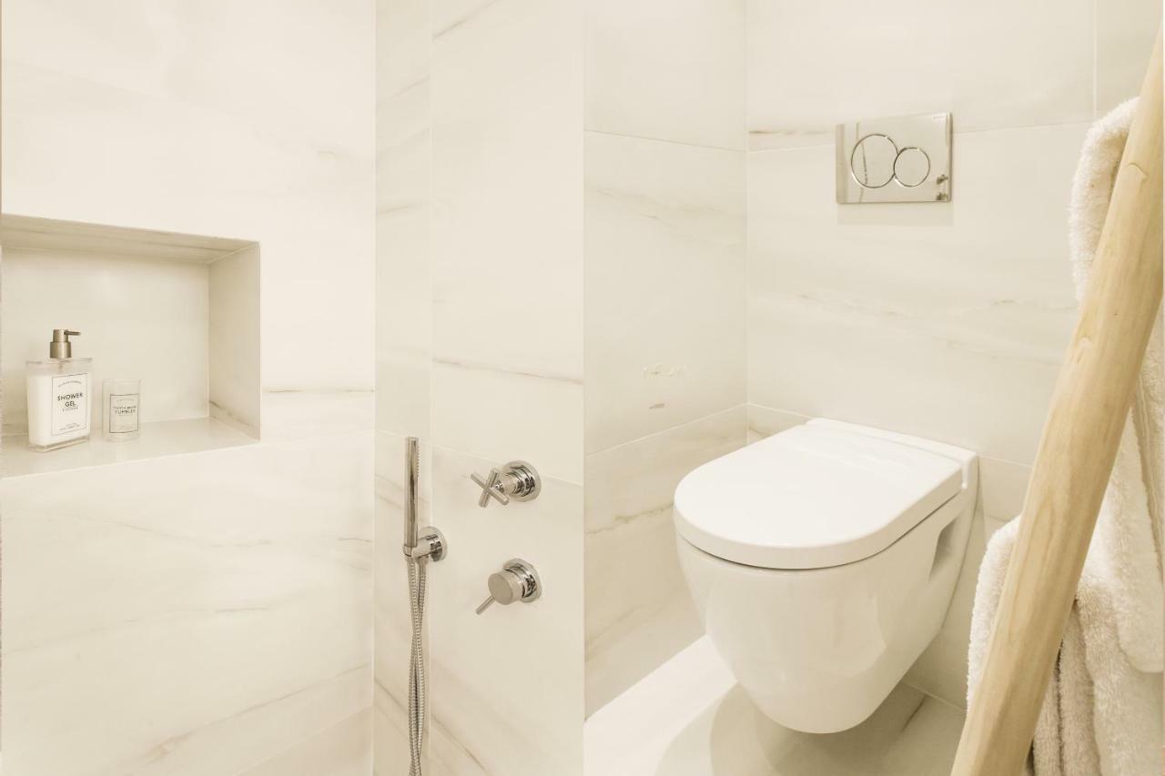 *** Boutique Syntagma Apartment W/ Plunge Pool *** أثينا المظهر الخارجي الصورة