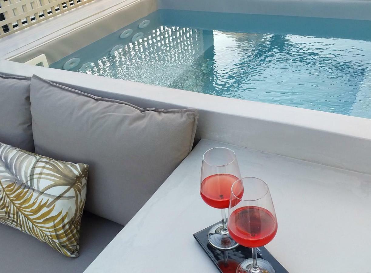 *** Boutique Syntagma Apartment W/ Plunge Pool *** أثينا المظهر الخارجي الصورة